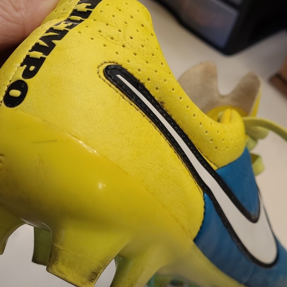 Nike soccer cleats/futbol boots - Picture 9 of 15